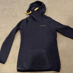 Men’s therma fit Nike Livestrong hooded sweatshirt. Runs narrow and long.